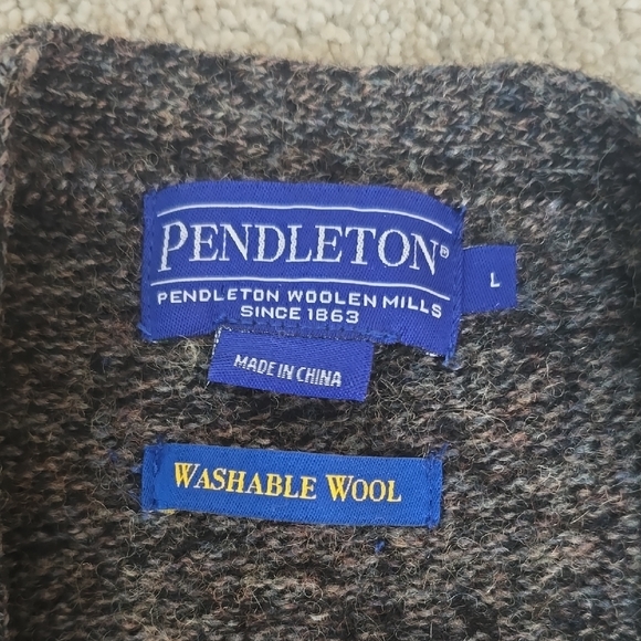 Pendleton | Shetland Wool Cardigan - Picture 4 of 9